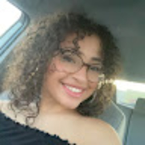 Meet your Posher, Cheyenne - Picture 1 of 1